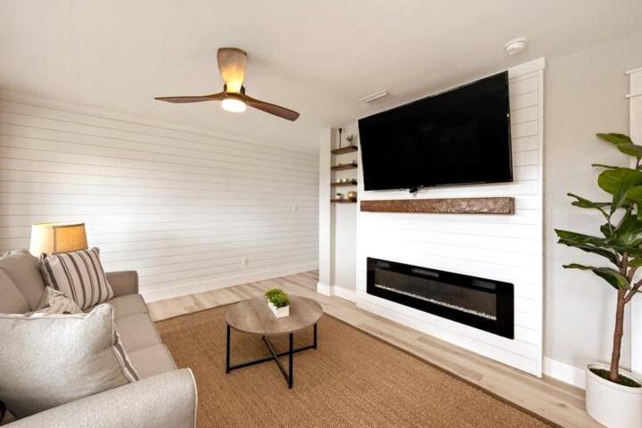 So Fire So Good 3 Comm Pools Lakeview Fireplace Дестин Екстериор снимка